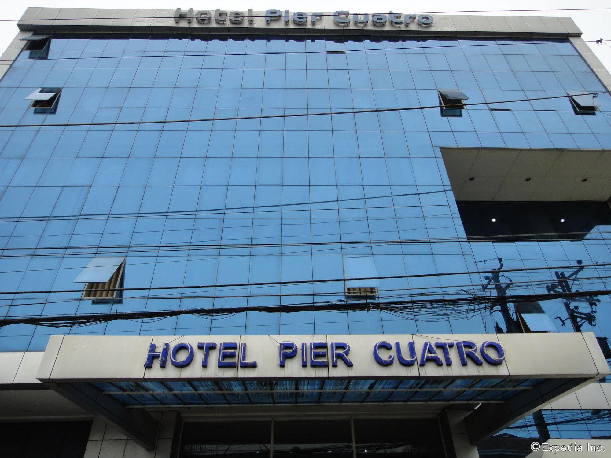 Hotel Pier Cuatro Cebu Buitenkant foto